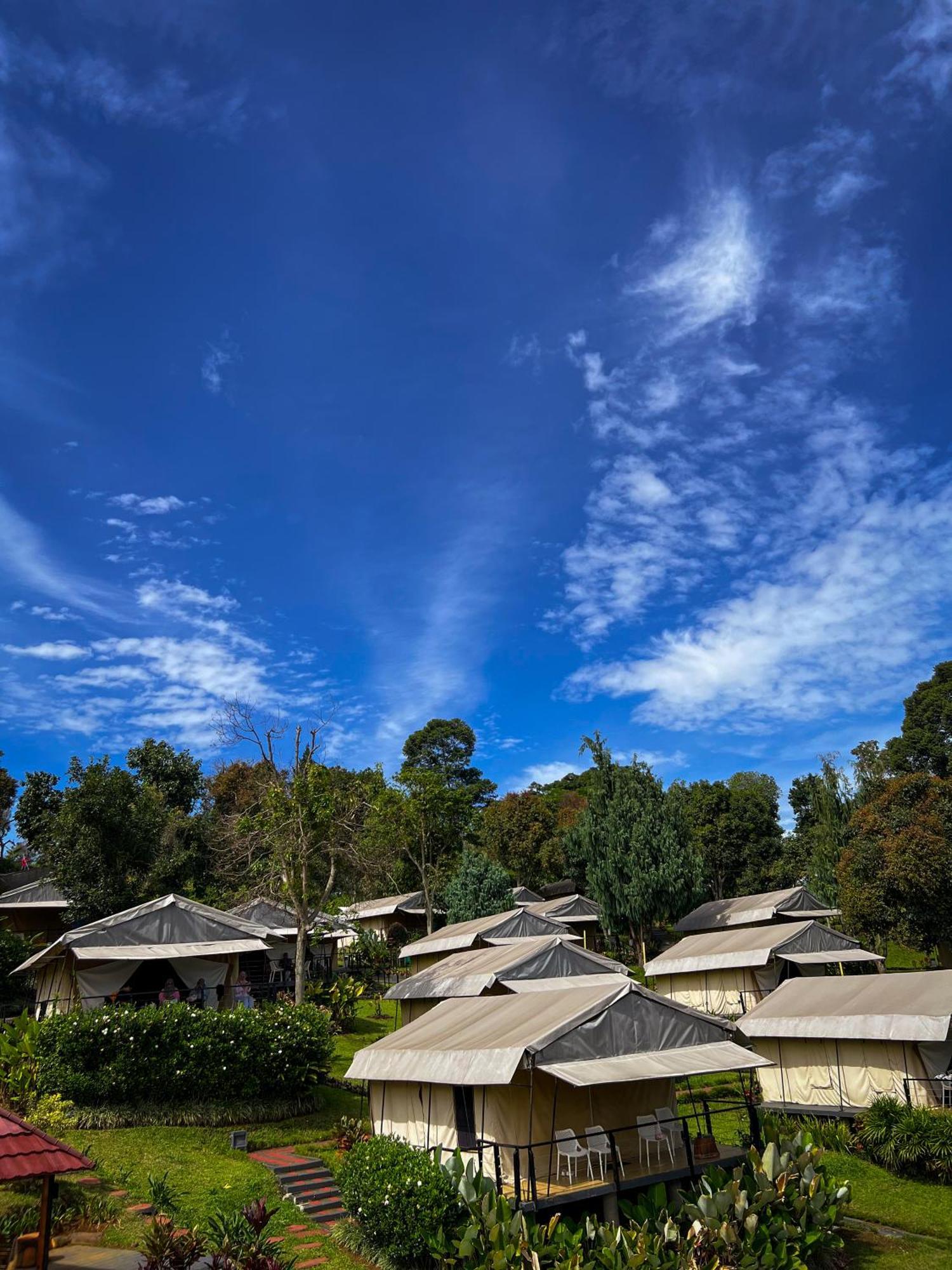 Trizara Resorts - Glam Camping Lembang Eksteriør billede