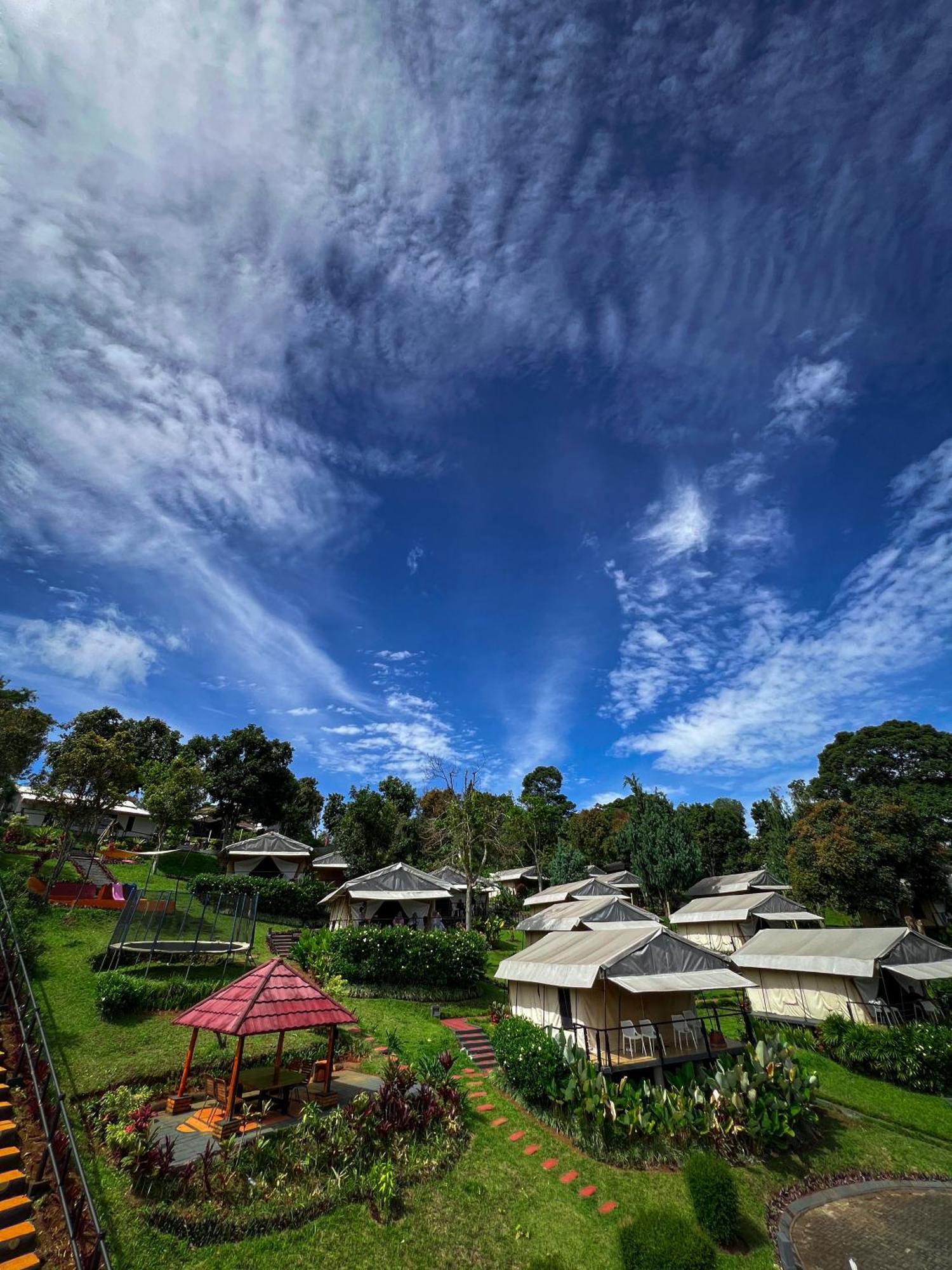 Trizara Resorts - Glam Camping Lembang Eksteriør billede