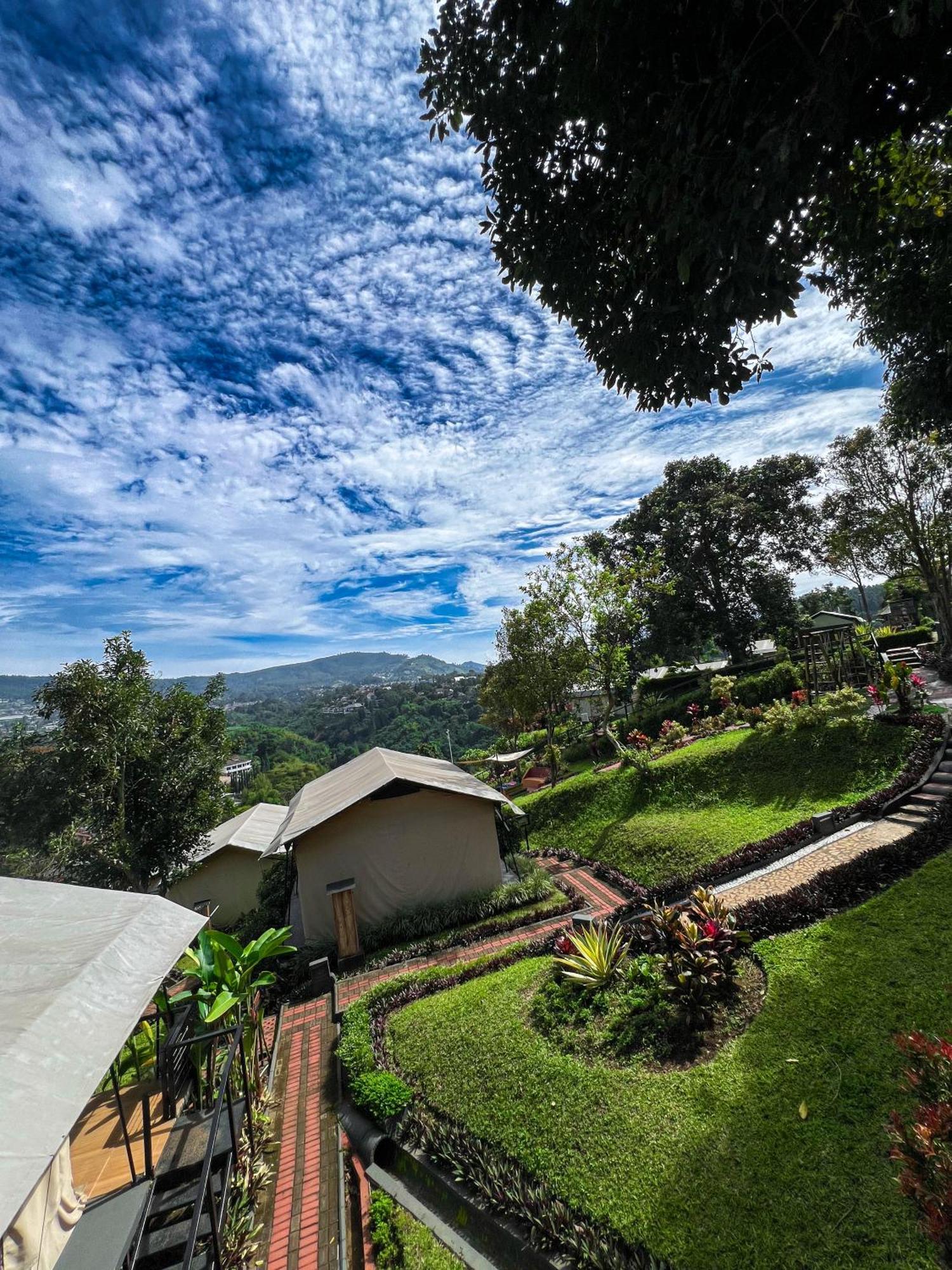 Trizara Resorts - Glam Camping Lembang Eksteriør billede