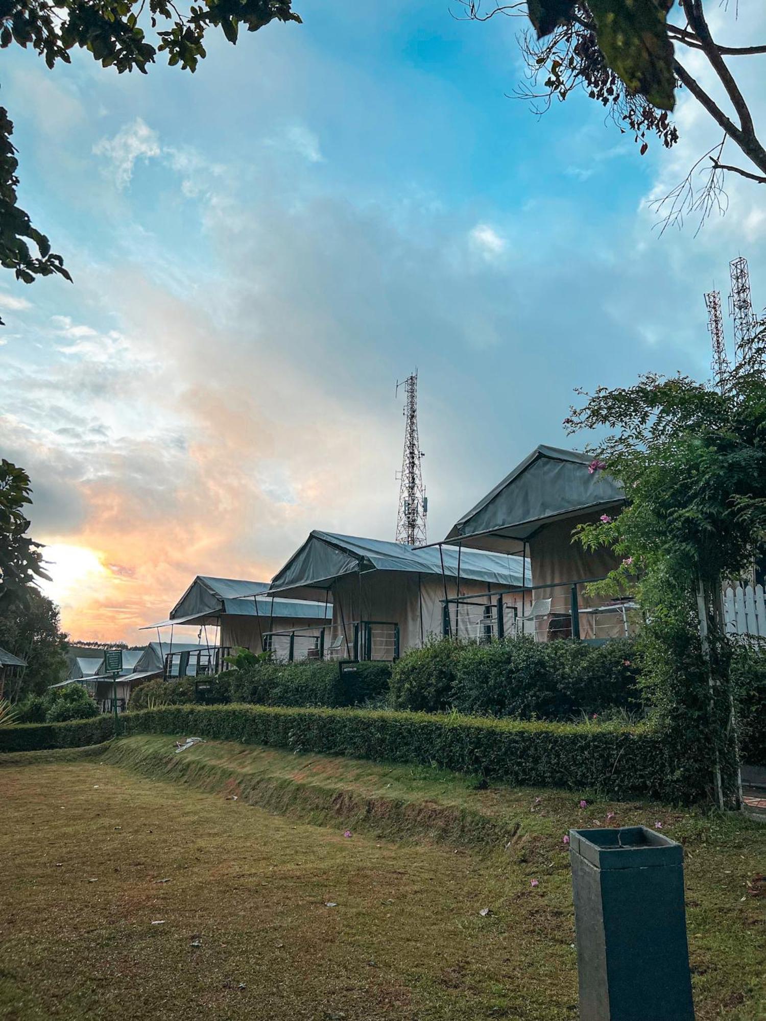 Trizara Resorts - Glam Camping Lembang Eksteriør billede