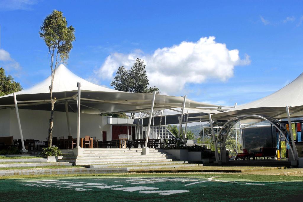 Trizara Resorts - Glam Camping Lembang Eksteriør billede
