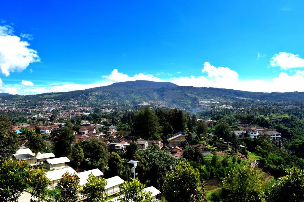 Trizara Resorts - Glam Camping Lembang Eksteriør billede